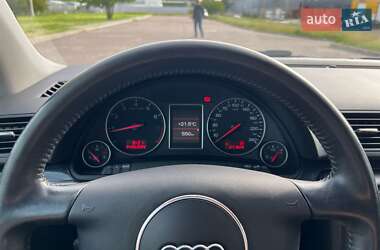 Седан Audi A4 2001 в 