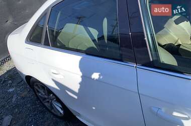 Седан Audi A4 2015 в 