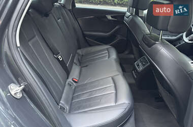 Седан Audi A4 2019 в 