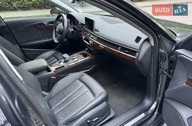 Седан Audi A4 2019 в 