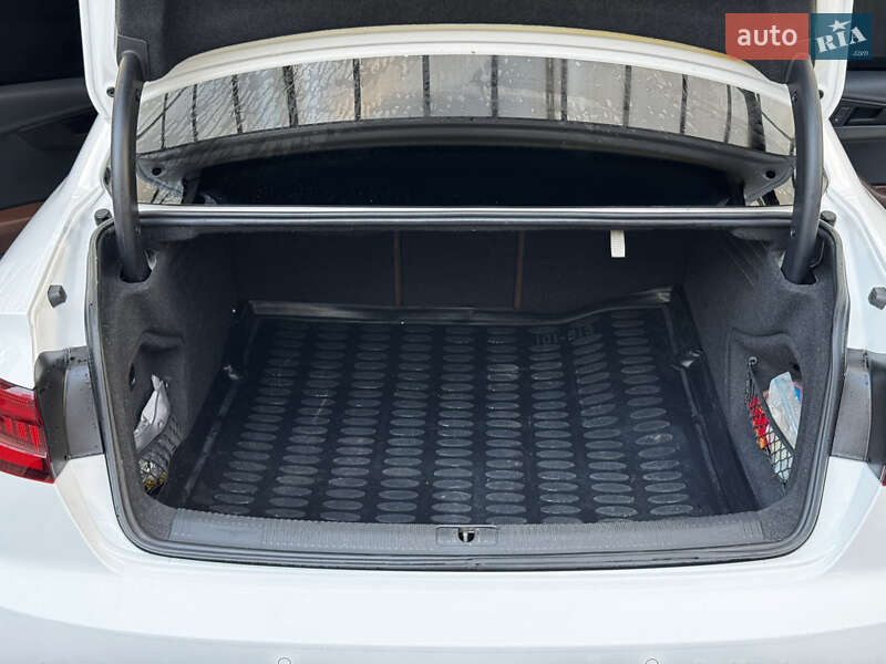 Седан Audi A4 2017 в Полтаве фото 10 Седан Audi A4 2017 в Полтаве