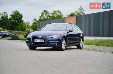 Универсал Audi A4 2019 в 