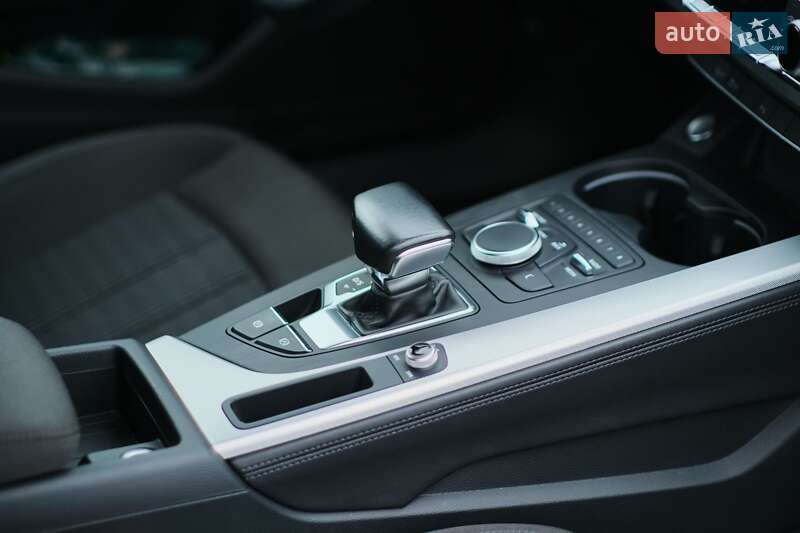 Універсал Audi A4 2019 в Хмельницькому