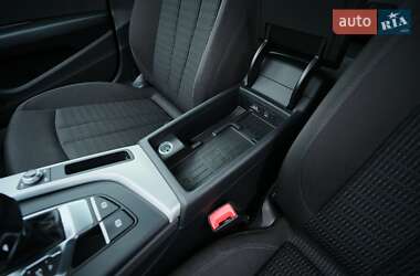 Универсал Audi A4 2019 в 