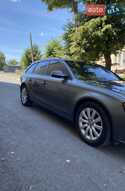 Универсал Audi A4 2012 в 