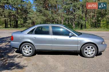 Седан Audi A4 1997 в 