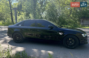 Седан Audi A4 2014 в 