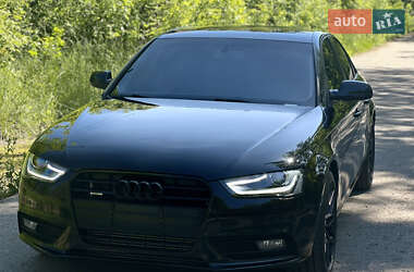 Седан Audi A4 2014 в 