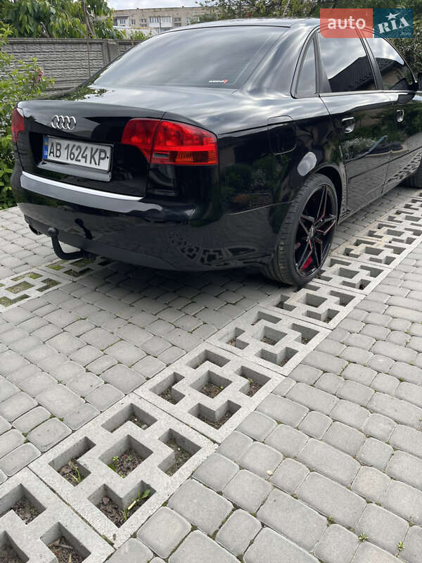 Седан Audi A4 2006 в Гнивани