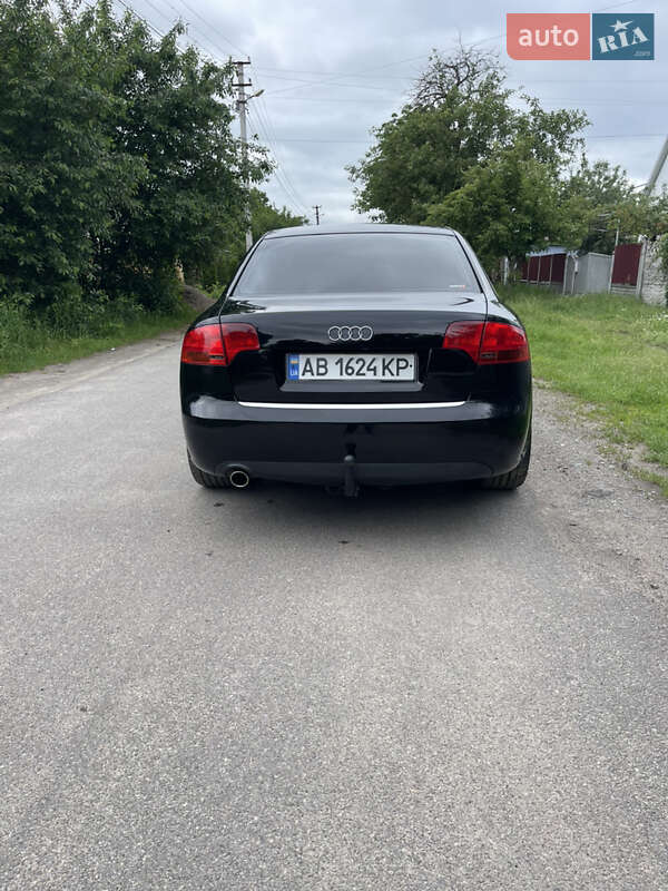 Седан Audi A4 2006 в Гнивани