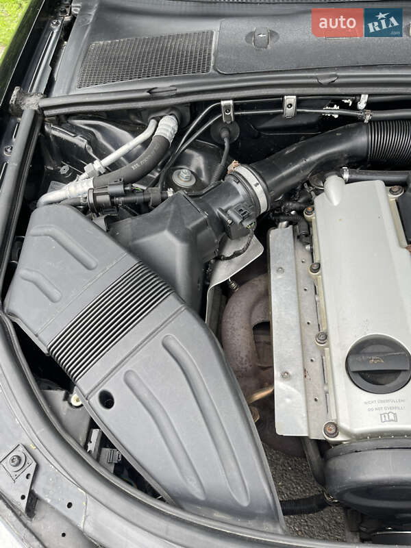 Седан Audi A4 2006 в Гнивани