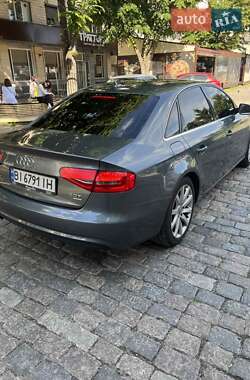 Седан Audi A4 2012 в Полтаве