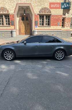 Седан Audi A4 2012 в 