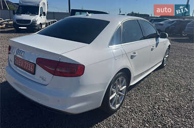 Седан Audi A4 2014 в 