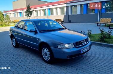 Седан Audi A4 2000 в 