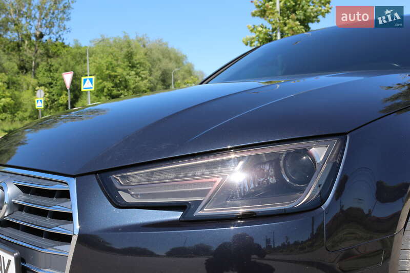 Седан Audi A4 2017 в Львове