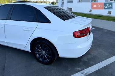 Седан Audi A4 2014 в 