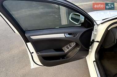Седан Audi A4 2014 в 