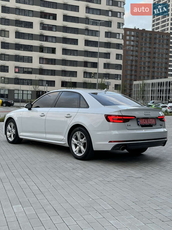 Седан Audi A4 2018 в Києві