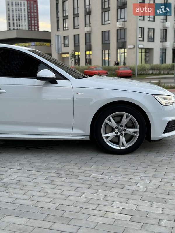 Седан Audi A4 2018 в Києві