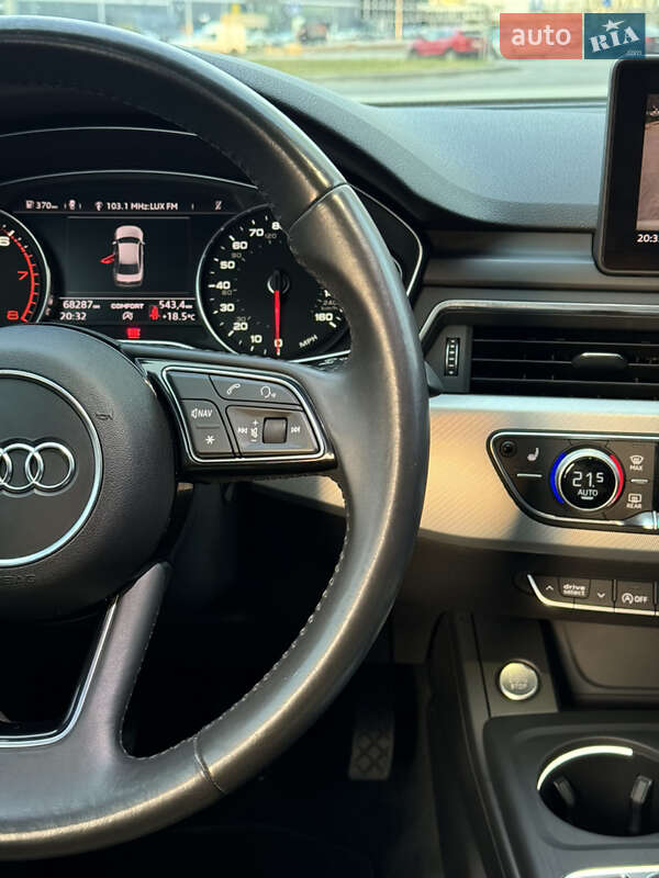 Седан Audi A4 2018 в Києві