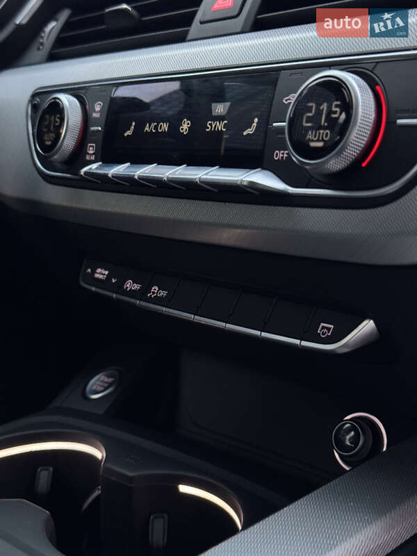 Седан Audi A4 2018 в Києві