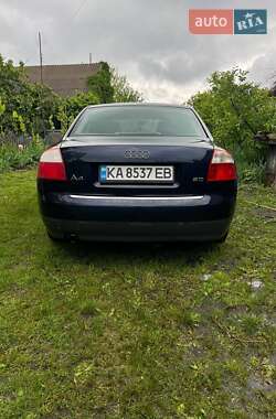 Седан Audi A4 2001 в Киеве