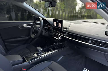 Универсал Audi A4 2021 в 