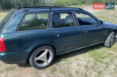 Универсал Audi A4 1996 в 