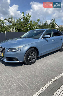 Седан Audi A4 2010 в Тернополі