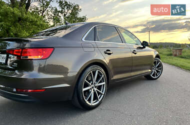 Седан Audi A4 2016 в 