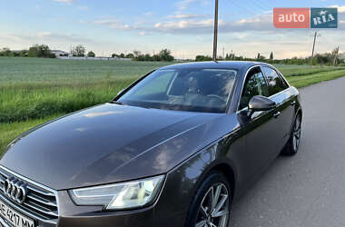 Седан Audi A4 2016 в 
