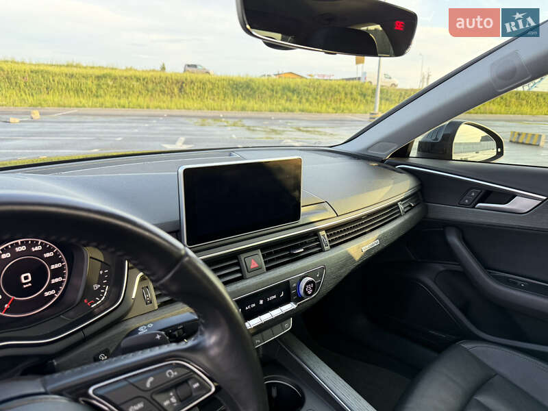 Седан Audi A4 2017 в Львове