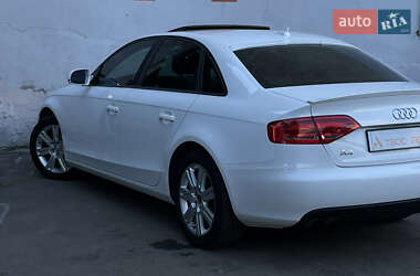 Седан Audi A4 2009 в 