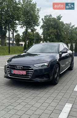 Седан Audi A4 2020 в 