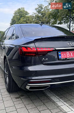 Седан Audi A4 2020 в 