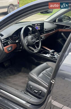 Седан Audi A4 2020 в 