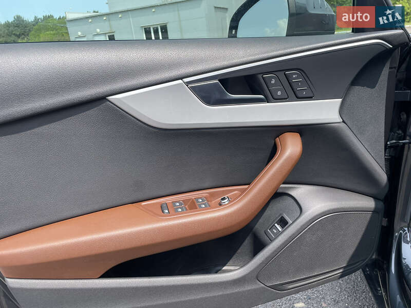Седан Audi A4 2017 в Ровно