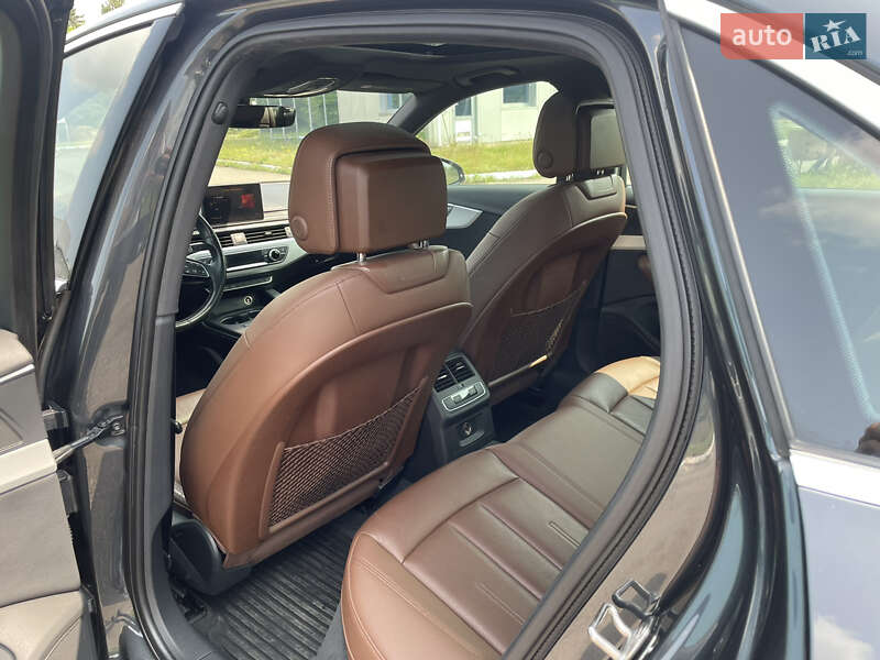 Седан Audi A4 2017 в Ровно