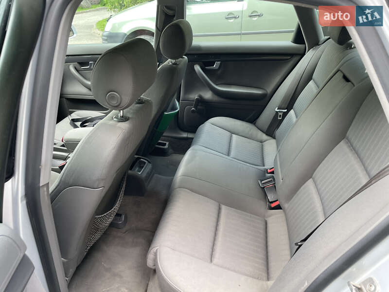 Седан Audi A4 2002 в Луцке