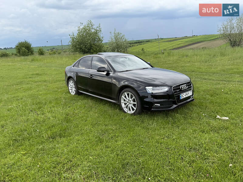 Седан Audi A4 2014 в Львове