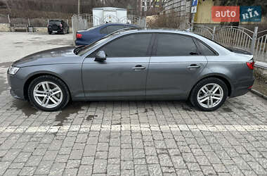 Седан Audi A4 2016 в 