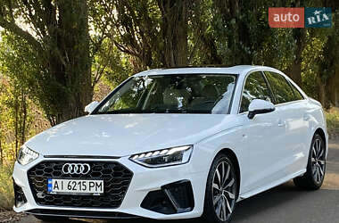 Седан Audi A4 2021 в 