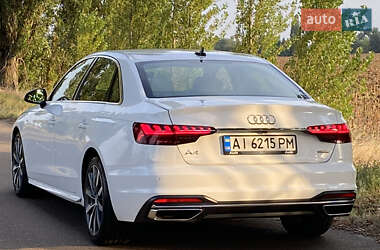 Седан Audi A4 2021 в 