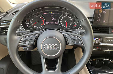 Седан Audi A4 2021 в 