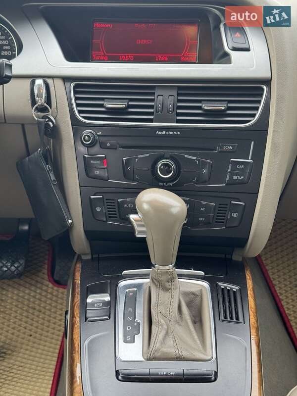 Седан Audi A4 2008 в Львове