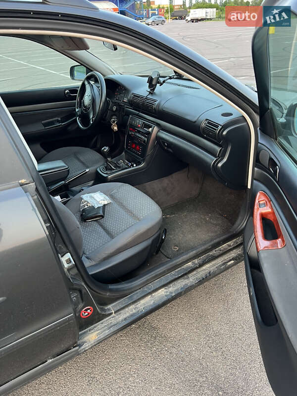 Универсал Audi A4 1997 в Радехове
