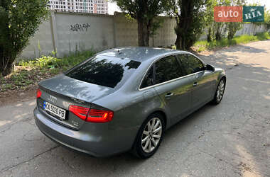 Седан Audi A4 2012 в 