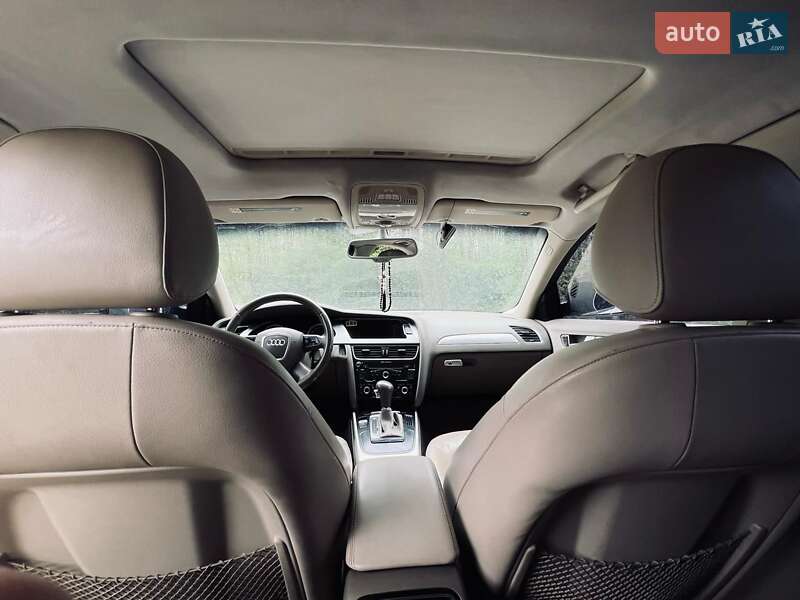 Седан Audi A4 2008 в Нетешине
