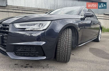 Седан Audi A4 2016 в 